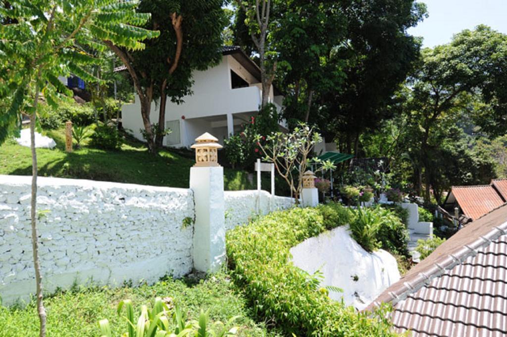 Karon Cliff Contemporary Boutique Bungalows Hotel Buitenkant foto