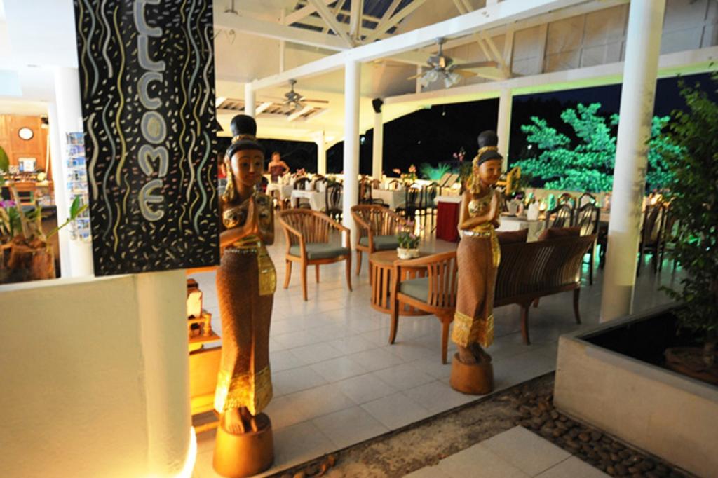 Karon Cliff Contemporary Boutique Bungalows Hotel Restaurant foto